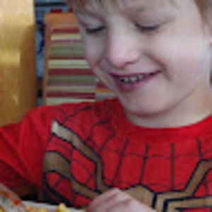 Meet your Posher, Makeshia